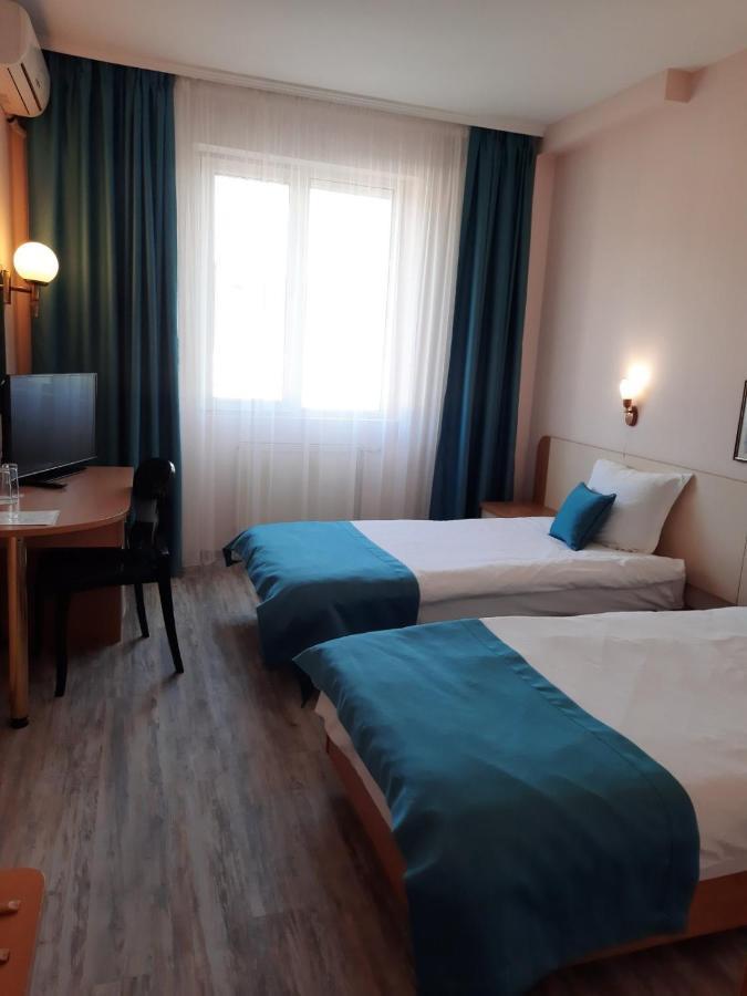 Hotel Balkan Gabrovo Extérieur photo